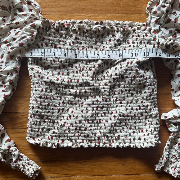 Reformation Rose Scrunchie Top, Size M, NWOT - Picture 2 of 6